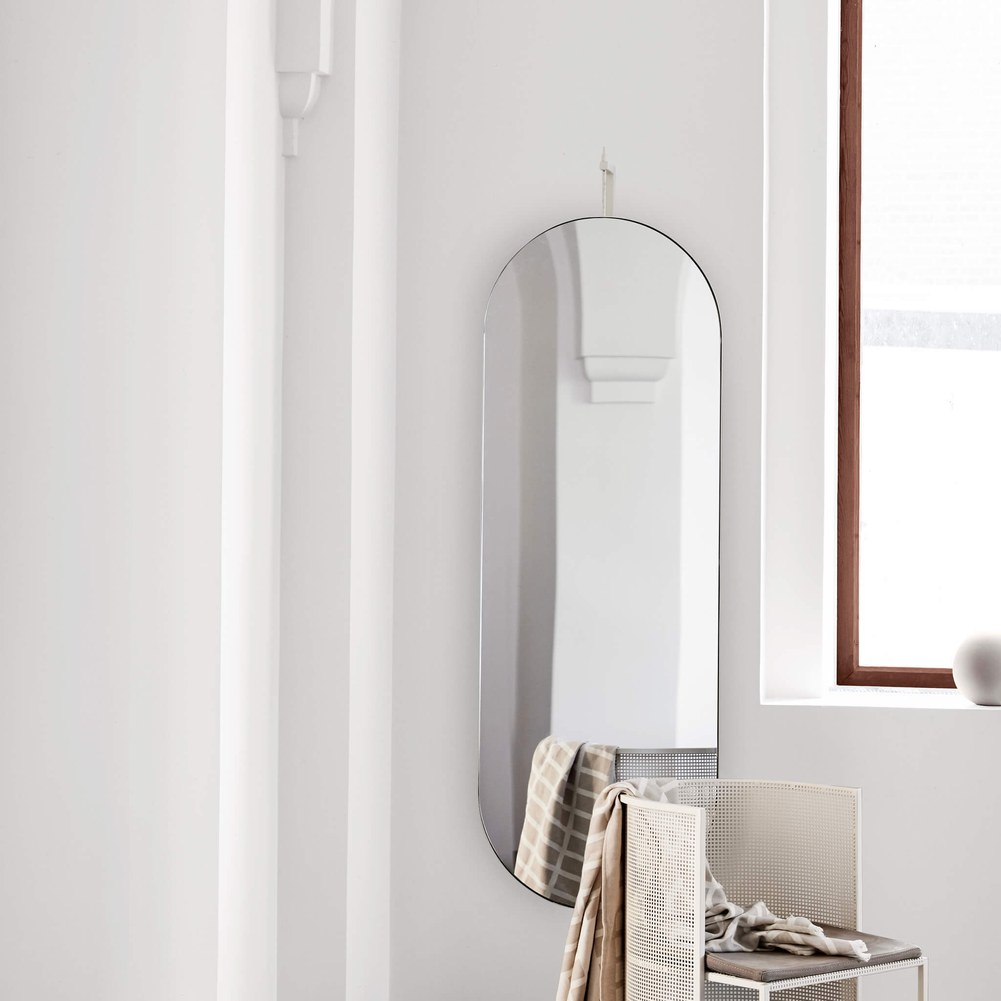 Rotating Full Size Mirror