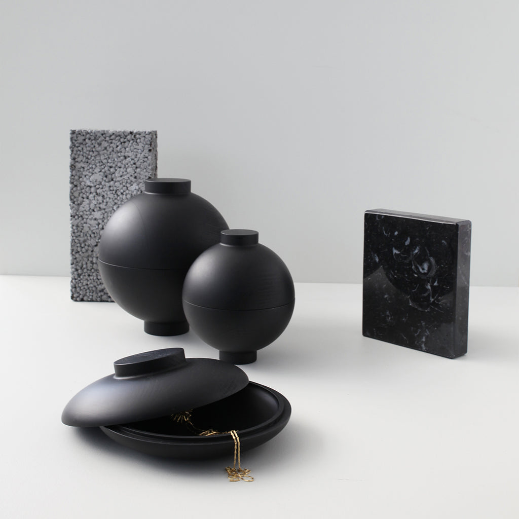 wooden bowls that forms an Asian / Japanese inspired sphere